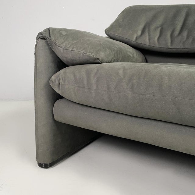 Green Modern Italian Maralunga Chair by Vico Magistretti for Cassina, 1970s For Sale - Image 8 of 18