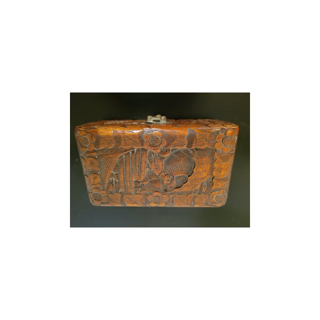 Chinese Mid-20th Century Chinese Carved Camphorwood Nested Boxes (Set of 3) by Hung Hop Chests Co. For Sale - Image 3 of 18