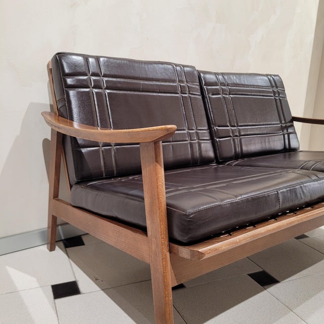 Mid-Century Modern Scandinavian Sofa in Beech Wood and Leather, 1970s For Sale - Image 6 of 16