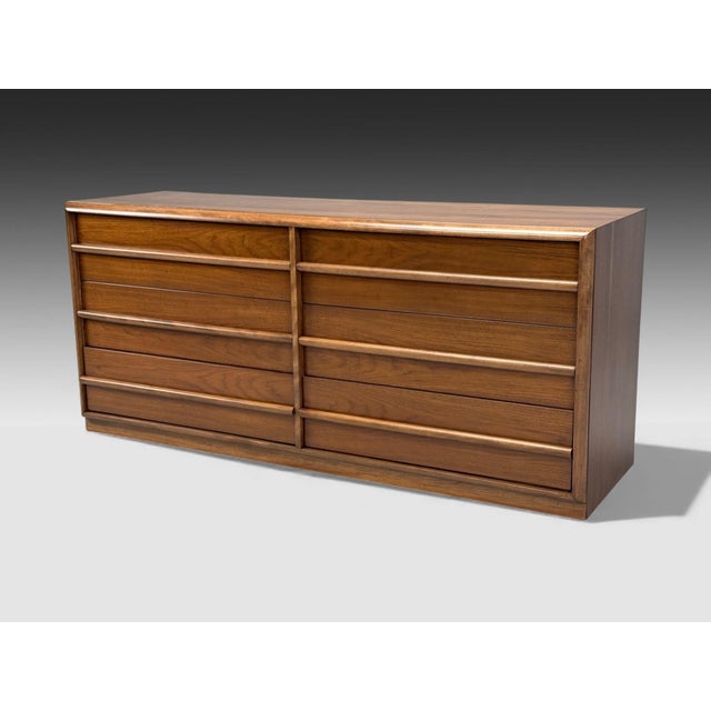 1950s T. H. Robsjohn-Gibbings, American Modern, Walnut, Dresser, Usa 1960s For Sale - Image 5 of 12