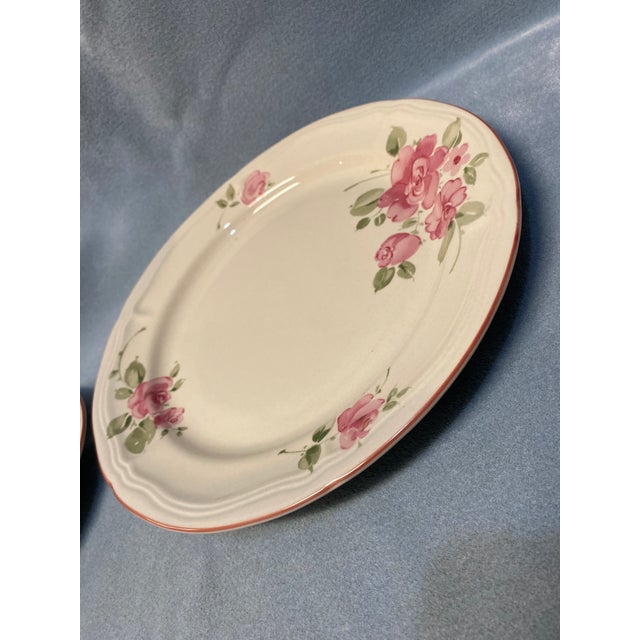 1990s Gibson Roseland Fine Stoneware 5-Piece Place Setting For Sale - Image 16 of 18