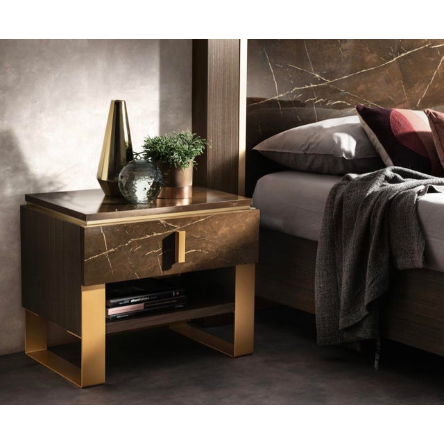 Bring modern Italian luxury into your bedroom with the Casa Milano Essenza Collection. This sophisticated 5-piece bedroom...
