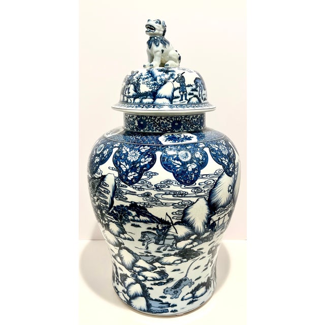 Ethan Allen Large Blue & White Porcelain Temple Jar W/ Foo Dog Lid – 25” Chinoiserie For Sale In Detroit - Image 6 of 12
