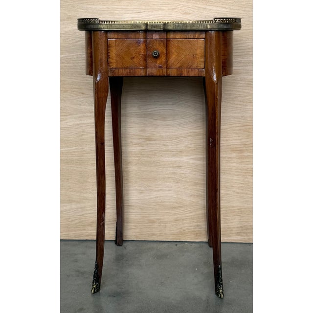 French Pair of French Kidney Shape Nightstands Bedside Tables Louis Xvi, Circa 1910 For Sale - Image 3 of 13