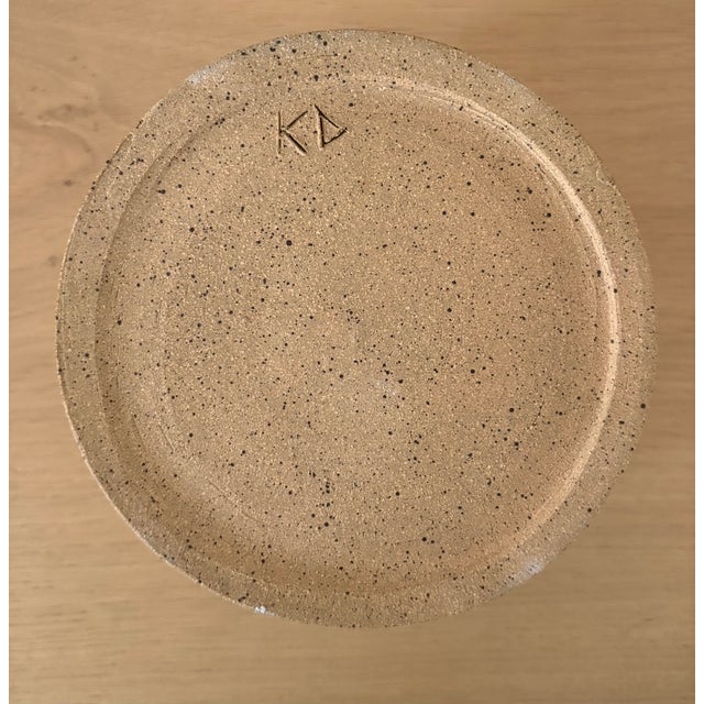 Speckled Cream and Ochre Planter Pot or Bowl For Sale In New York - Image 6 of 8