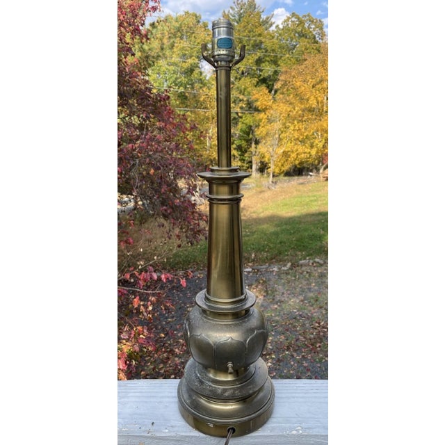 Vintage Mid-Century Modern Stiffel 'Lotus' Banquet Table Lamp Brass Lighting For Sale - Image 14 of 18