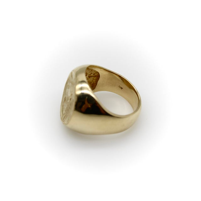 1990s Vintage 14k Gold Lion-Headed Coin Signet Ring, Size 9.75 For Sale In Los Angeles - Image 6 of 10