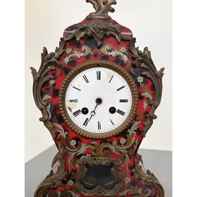 Louis XV Mantel Clock in Faux Tortoiseshell by Wilhelm Kienzle, 1940 For Sale - Image 12 of 14