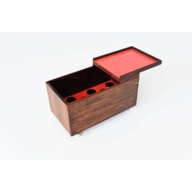 Dyrlund Danish Dry Bar in Rosewood by Poul Norreklit for Dyrlund, 1960 For Sale - Image 4 of 18