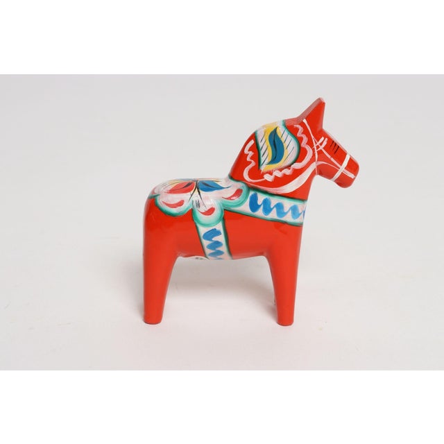 1960s Diminutive Scandinavian Modern Hand-Painted Dala Horse From Färnäs Sweden For Sale - Image 5 of 11