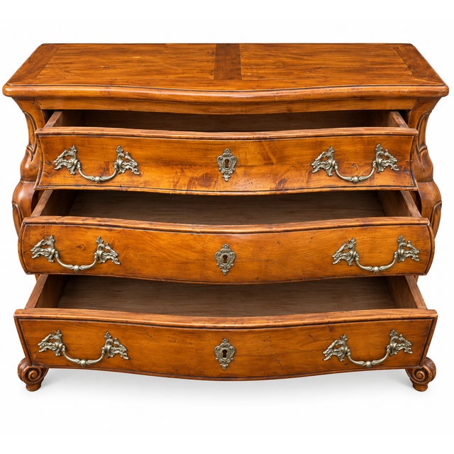 Louis XV Bombé Commode, 1920s For Sale - Image 4 of 13