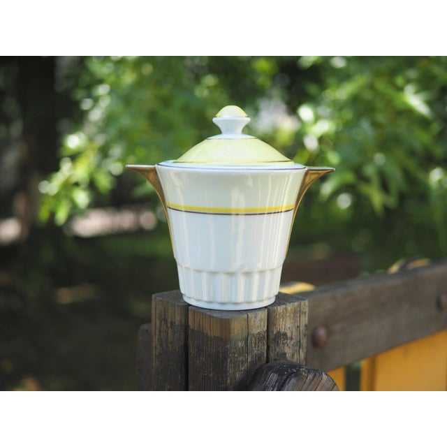 White 1920s French Limoges Giraud Le Grand Depot Art Deco Gold and Yellow Sugar Pot For Sale - Image 8 of 11