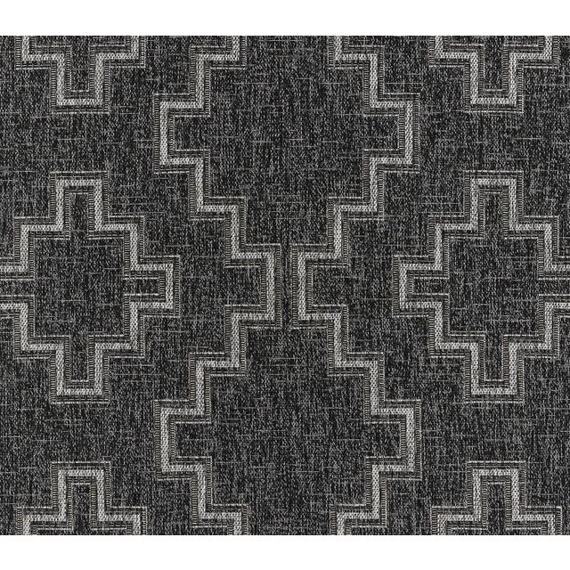 Momeni Contemporary Indoor/Outdoor Hampton Fog Rug in Black, 3'3" x 5' For Sale In Atlanta - Image 6 of 10