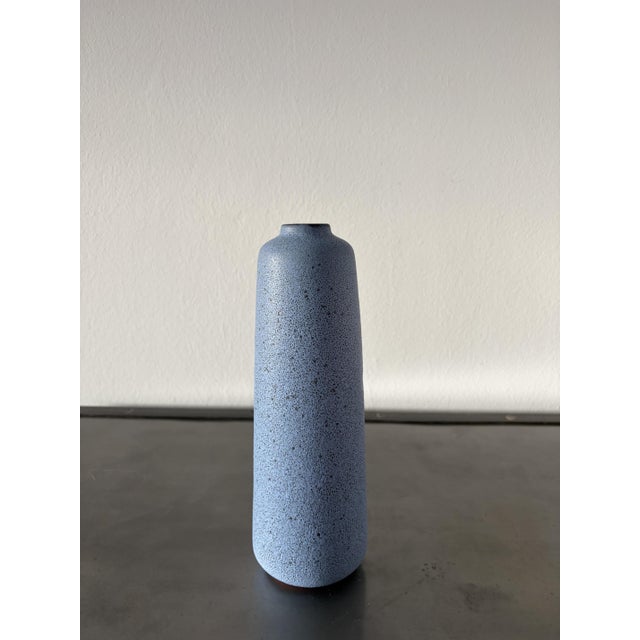 Blue Handmade Conical Vase from Töpferhof Römhild, GDR, 1960s For Sale - Image 8 of 14