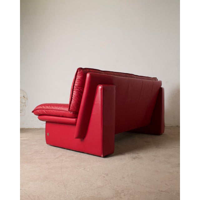 Vintage Ambassador Sofa by Nicoletti Salotti, Italy, 1980s For Sale - Image 3 of 12