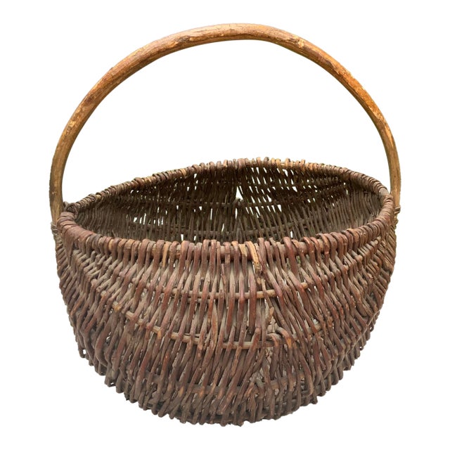Early 19th Century “Buttock” Basket For Sale
