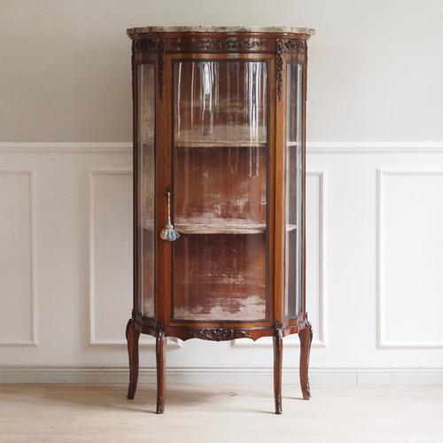 Tall Louis XV Style Display Cabinet with Marble Top, France, 1900s For Sale - Image 11 of 18