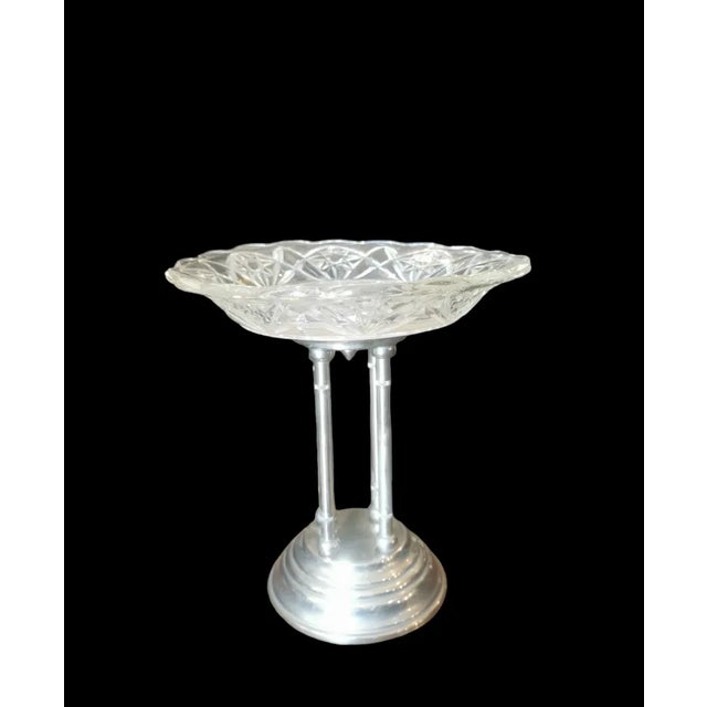 This Art Deco centerpiece is really nice for fruit or cakes.