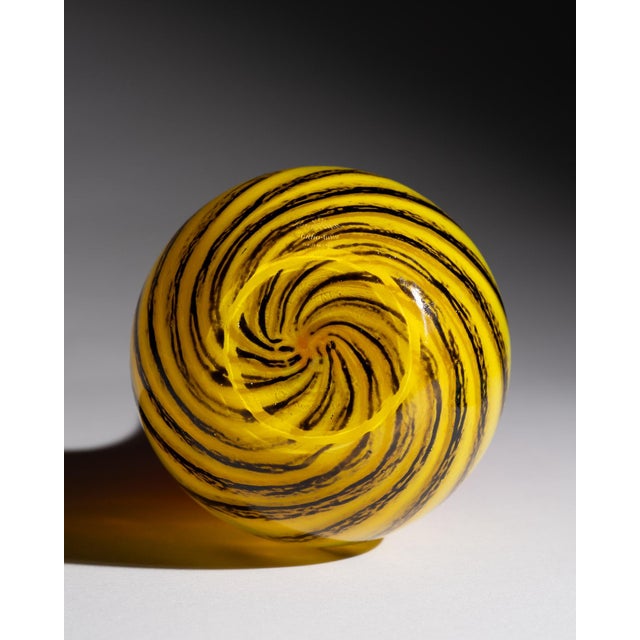 Yellow Kontiki Hand-Blown Art Glass Carafe and Lidded Box by Nanny Still for Rosenthal Studio Line, 1993, Set of 2 For Sale - Image 8 of 17