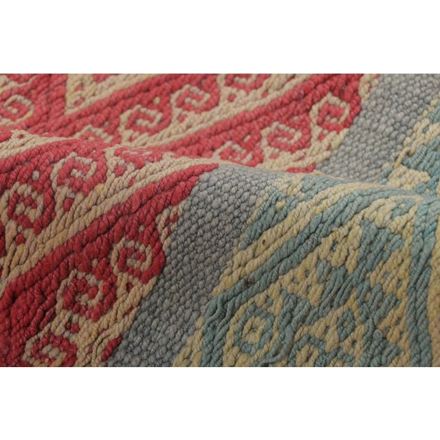 Vintage Frazada Kilim in Diamond & Striped Geometric Pattern - Rug & Kilim For Sale In New York - Image 6 of 7