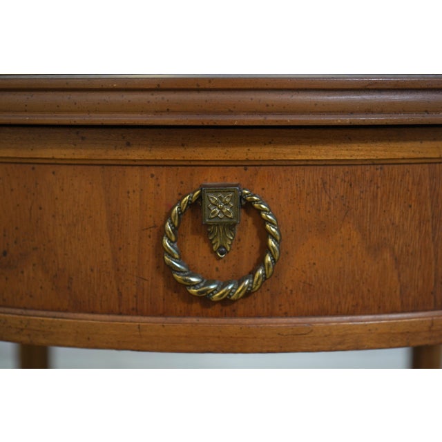 Pair of Henredon Round French Louis XVI Walnut Lamp Tables For Sale - Image 14 of 18