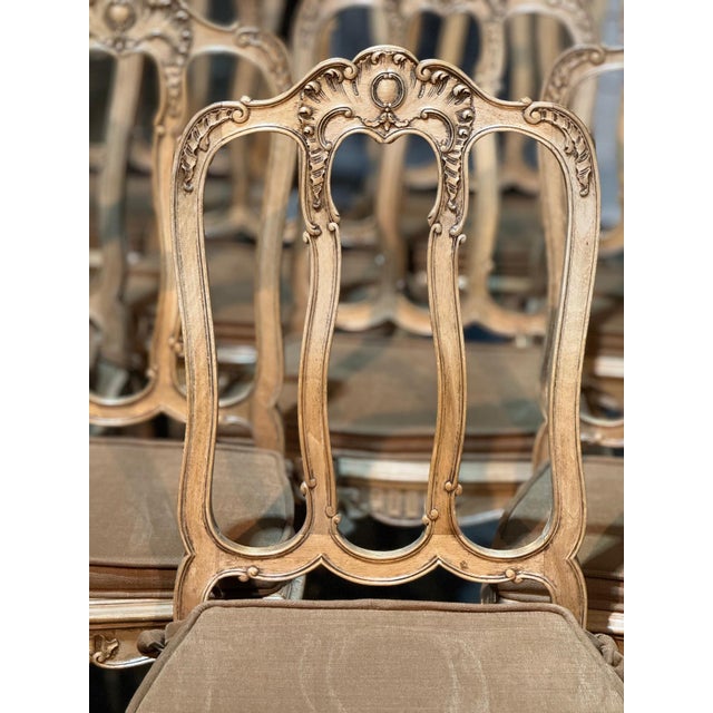 French Oak Farmhouse Dining Chairs, 1900s, Set of 18 For Sale - Image 17 of 18
