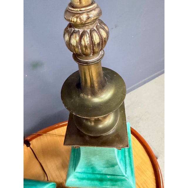 1950s Pair of Ceramic and Brass Table Lamps by Edwin Cole for Stiffel Mid Century For Sale - Image 14 of 17