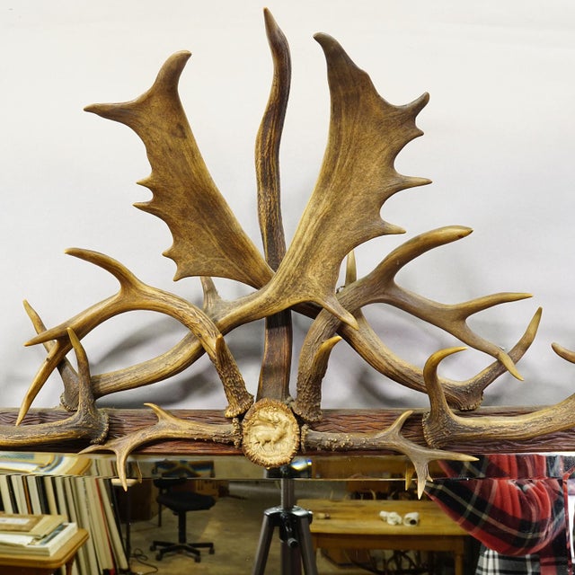 Early 20th Century Antique Black Forest Mirror With Antler Arrangement Ca. 1920s For Sale - Image 5 of 8