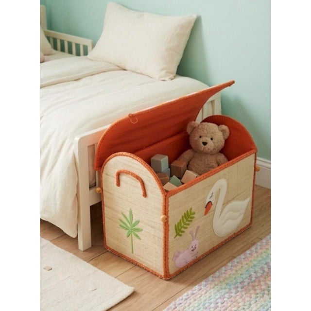 Vintage Madagascar Woven Raffia Domed Toy Box Trunk With Swan Appliqué For Sale - Image 11 of 12