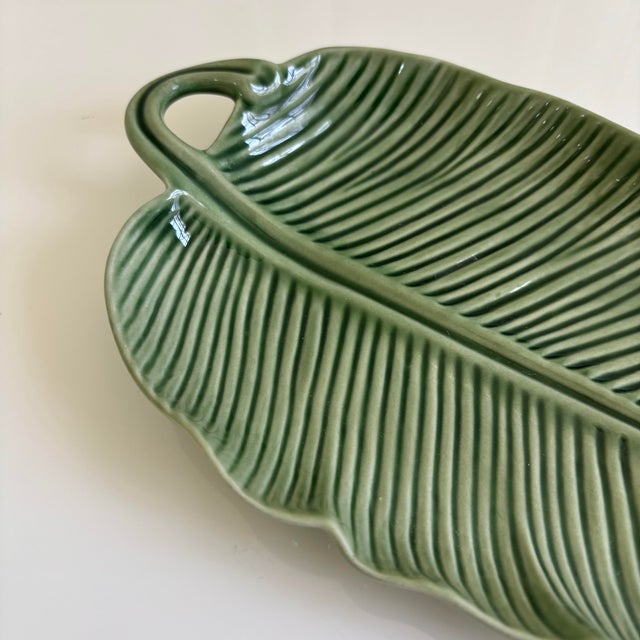 Late 20th Century Vintage Coastal Bordallo Pinheiro Green Banana Leaf Platter For Sale - Image 5 of 7
