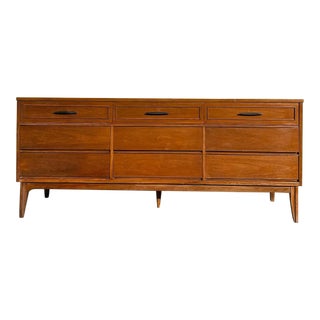 Dixie Mid-Century Modern 9 Drawer Triple Dresser For Sale