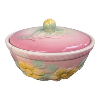 Vintage Hull Pottery Pastel Pink Floral Covered Dish / Lidded Bowl For Sale