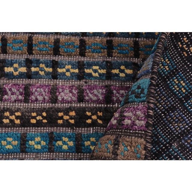 Textile Boho Chic Black/Blue High Low Wool Rug - 2'10'' X 5'1'' For Sale - Image 7 of 8