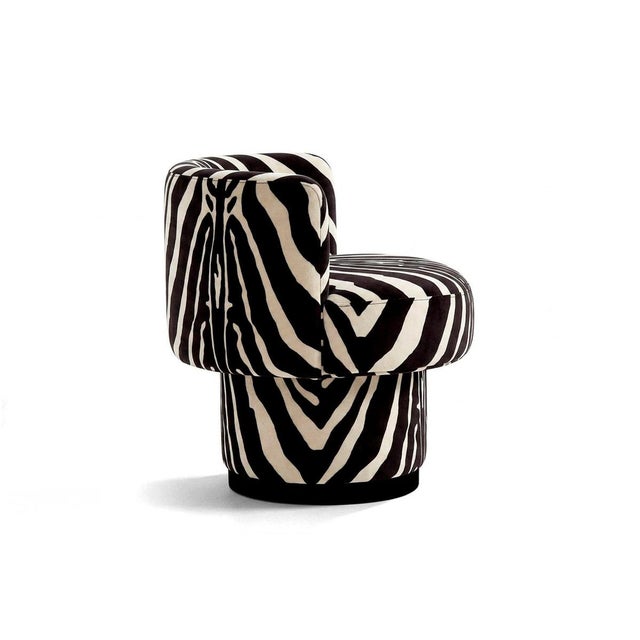 Contemporary Caos Accent Chair in Zebra Furry Velvet from Moanne For Sale - Image 3 of 6