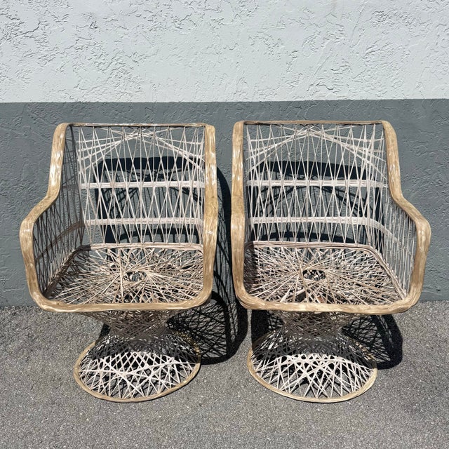 Mid 20th Century Mid Century Modern Spun Fiberglass Dining Set - 5 Pieces For Sale - Image 5 of 12