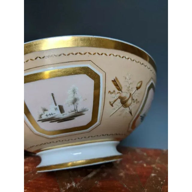 Antique Early 19th Century French Empire Porcelain Bowl Decorated with Trophies and en Grisaille Landscapes For Sale In New York - Image 6 of 7