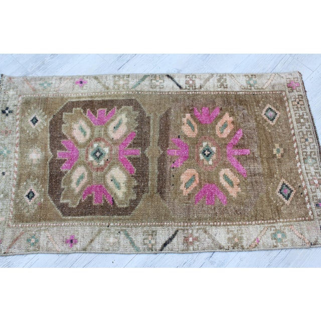 Vintage Turkish Rug - 22"x38" For Sale - Image 4 of 10