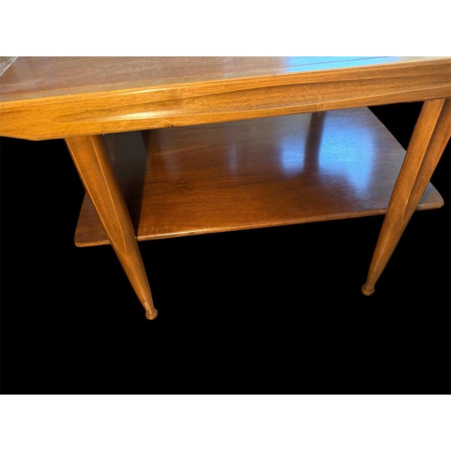 1960s 1960s McM Walnut EndTables Stand Vintage Mid-Century Side Tables Pair (2) For Sale - Image 5 of 10
