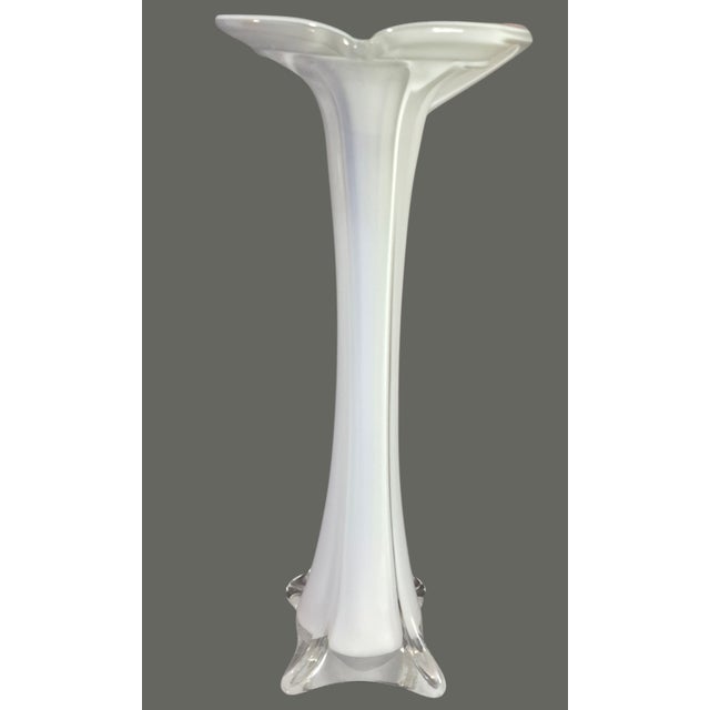Late 20th Century Vintage Hand Blown Art Glass Blue Green & White Jack-in-the-Pulpit Bud Vase 11'' For Sale - Image 5 of 8