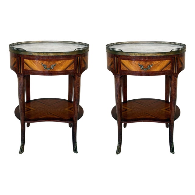 Early 20th Century Pair of Louis XV Oval Bouillotte Shape Nightstands with Drawer and Low Shelve For Sale