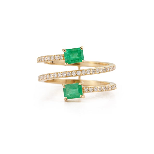Mid 20th Style Spiral Wrap Emerald Diamond Multi Row Gold 14k Ring Size 5 For Sale - Image 4 of 17