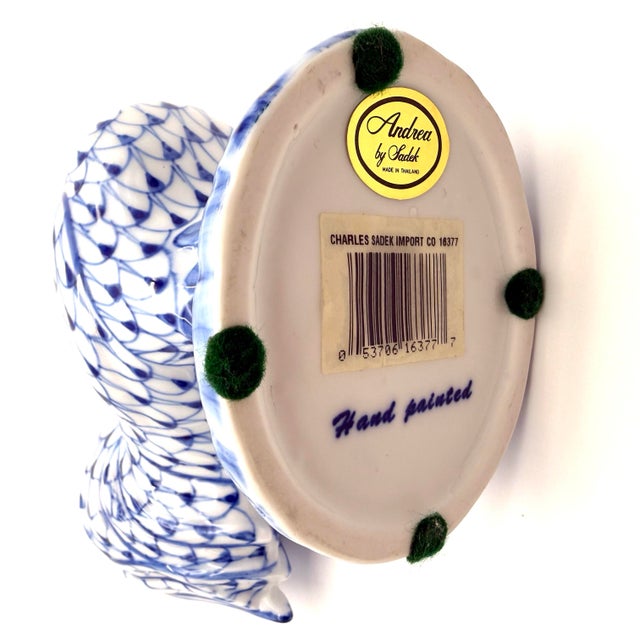 1980s Vintage Fishnet Design Ceramic Porcelain Rooster by Andrea Sadek For Sale - Image 5 of 9