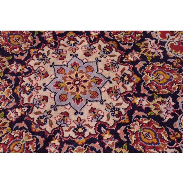 1970s Hand-Knotted Wool Area Rug 9.7x13.7 For Sale In New York - Image 6 of 7
