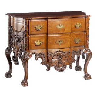 King John V Chest of Drawers in Fine Wood For Sale