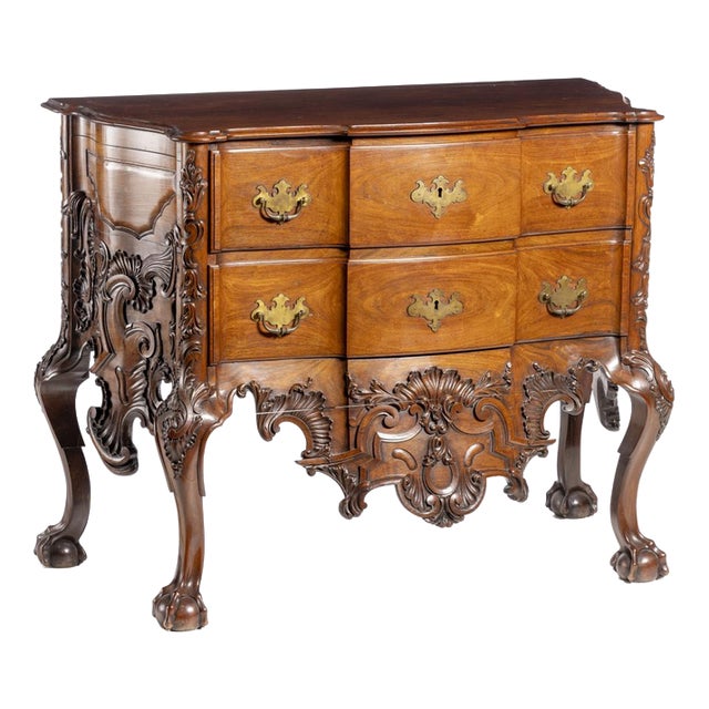 King John V Chest of Drawers in Fine Wood For Sale