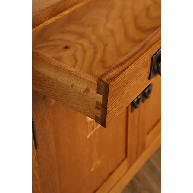 2000 - 2009 Stickley Mission Collection Harvey Ellis Inlay Oak Small Cabinet For Sale - Image 5 of 18