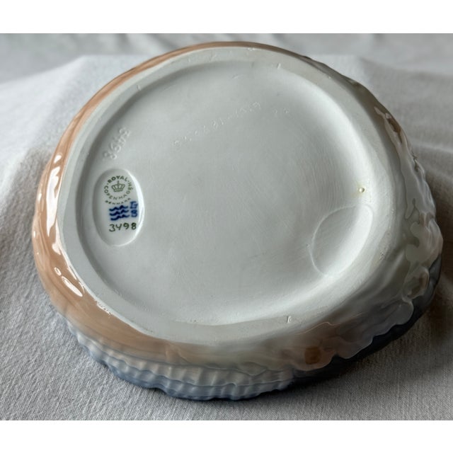 1970s Porcelain Lobster Bowl by Erik Nielsen for Royal Copenhagen, 1960s For Sale - Image 5 of 7