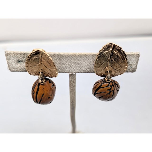 Napier Vintage Signed Napier Goldtone Leaf With Seed Drop Clip Earrings- 2 Pieces For Sale - Image 4 of 7