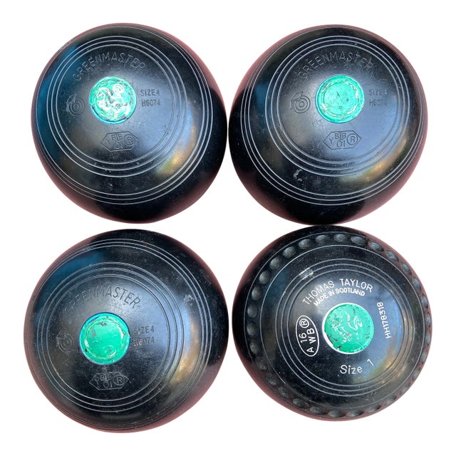 Vintage Thomas Taylor Lignoid Progrip Flat Greenmaster Bowls - Set of 4 For Sale