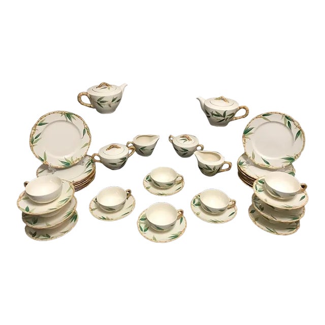Pristine 42-Pc Mid Century Maruta Ware "Tropicana" Dinnerware Set - Hand Painted Bamboo Art of the Table For Sale
